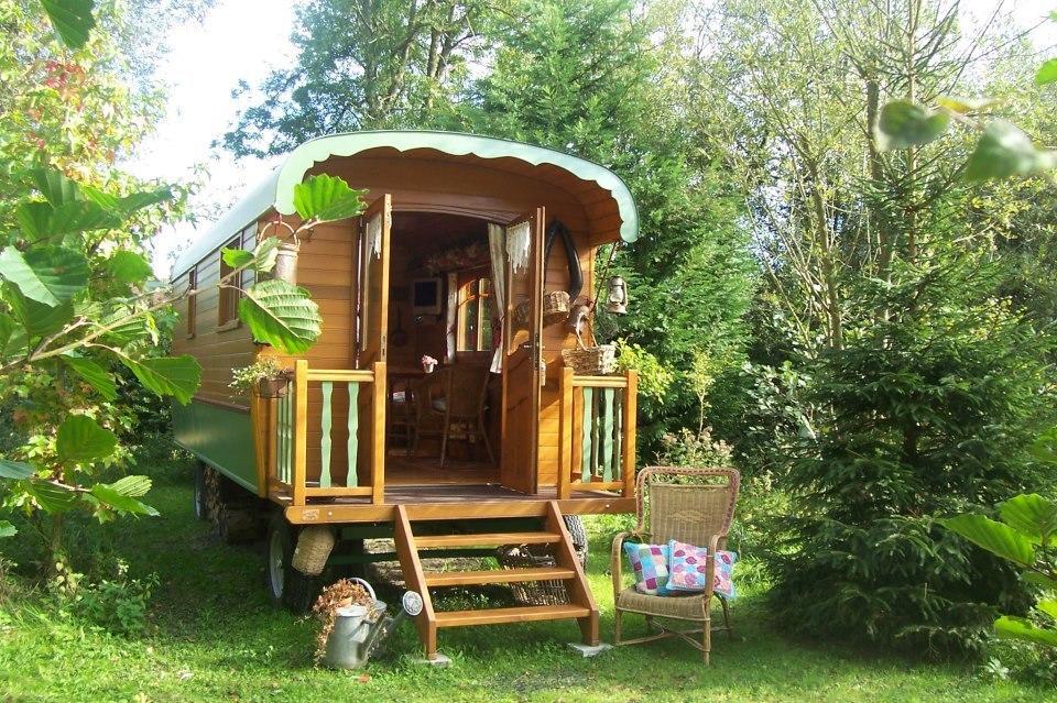Roulottes Du Rouard Bed & Breakfast Camiers Room photo